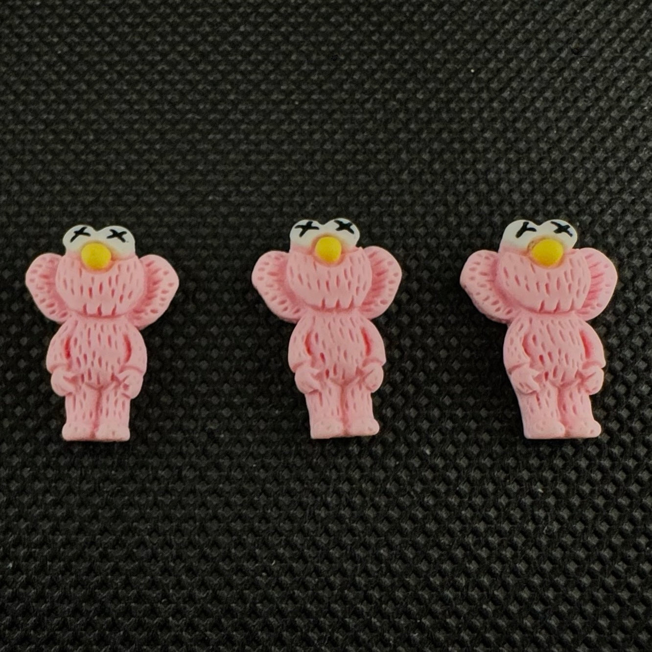 SMALL KAWS