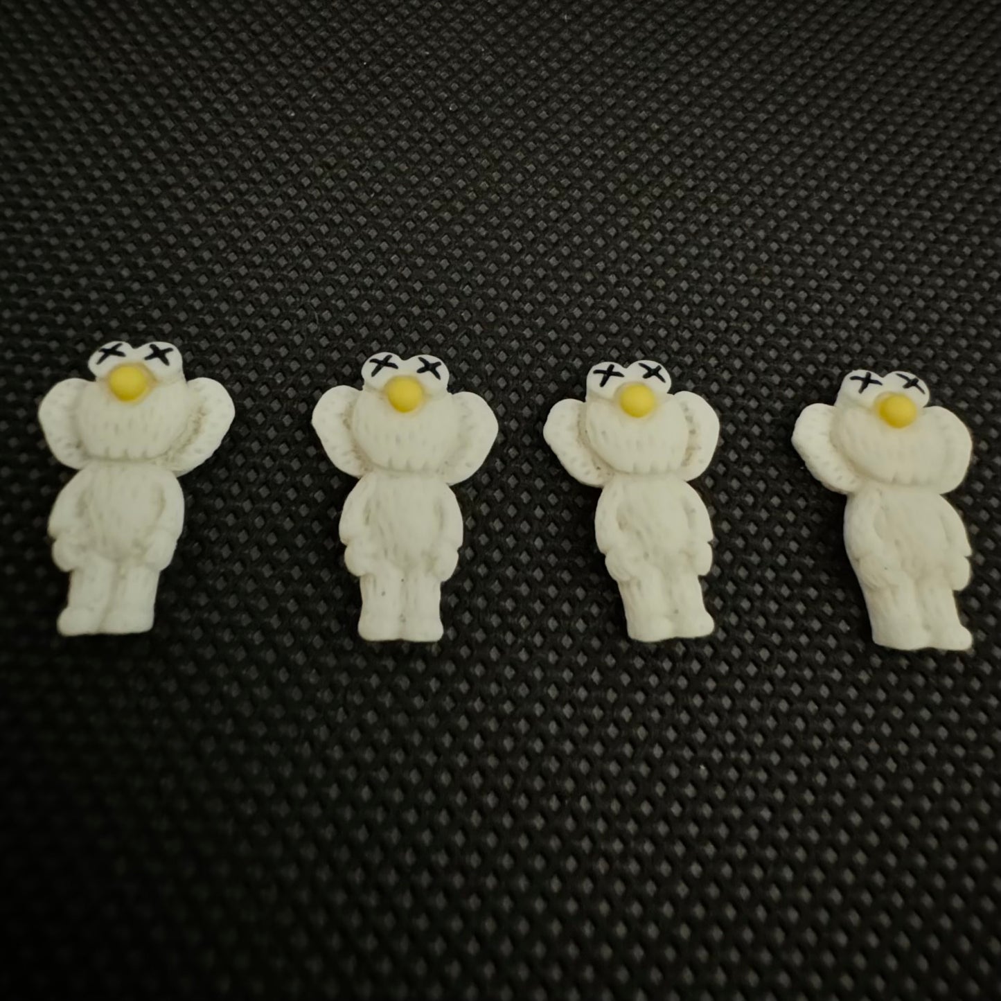 SMALL KAWS