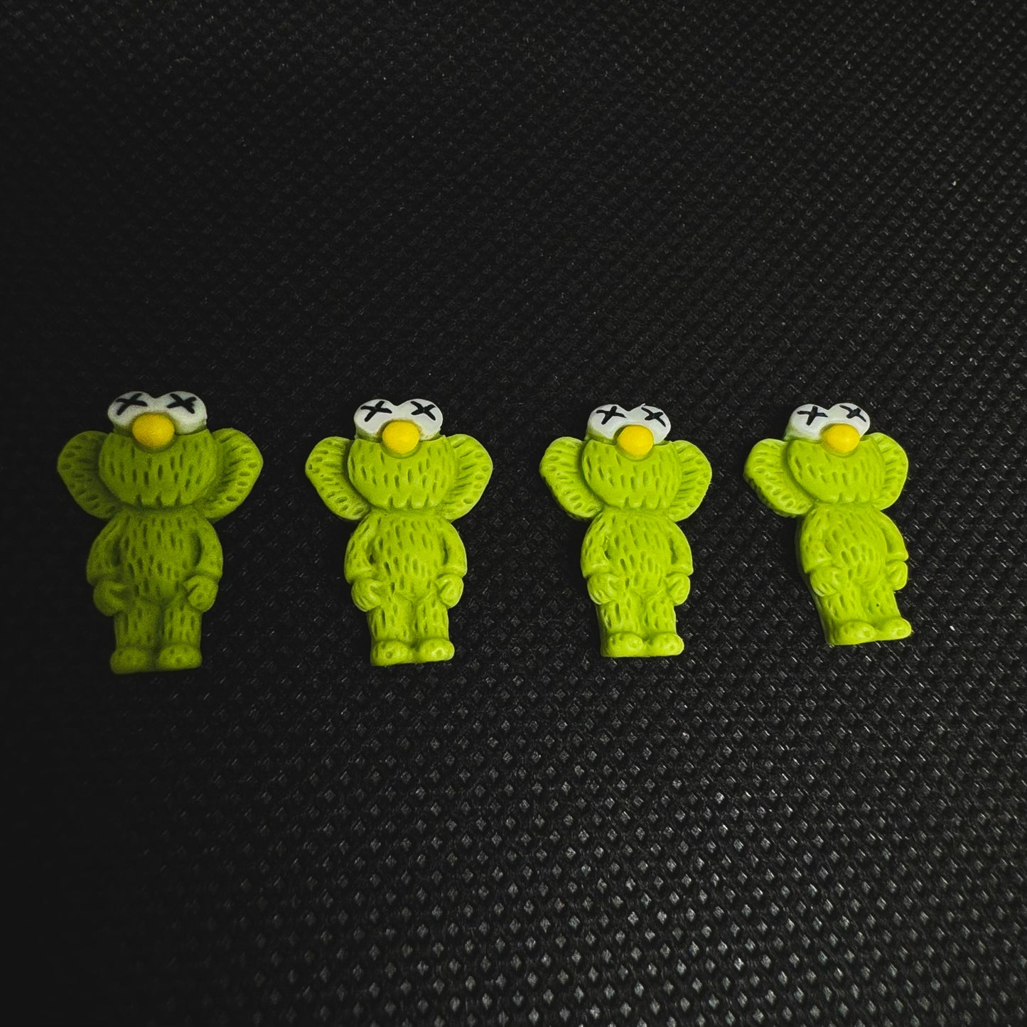 SMALL KAWS