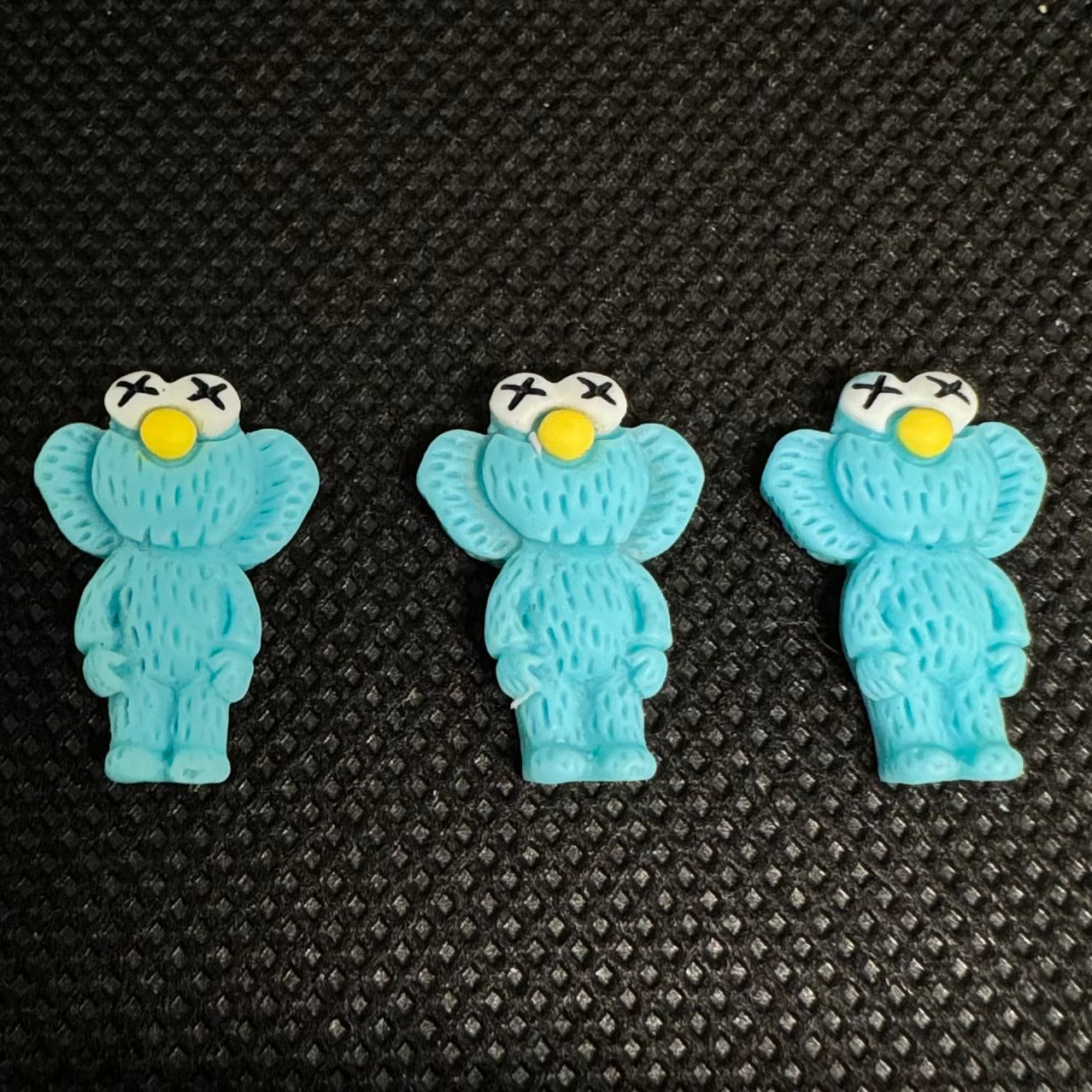 SMALL KAWS